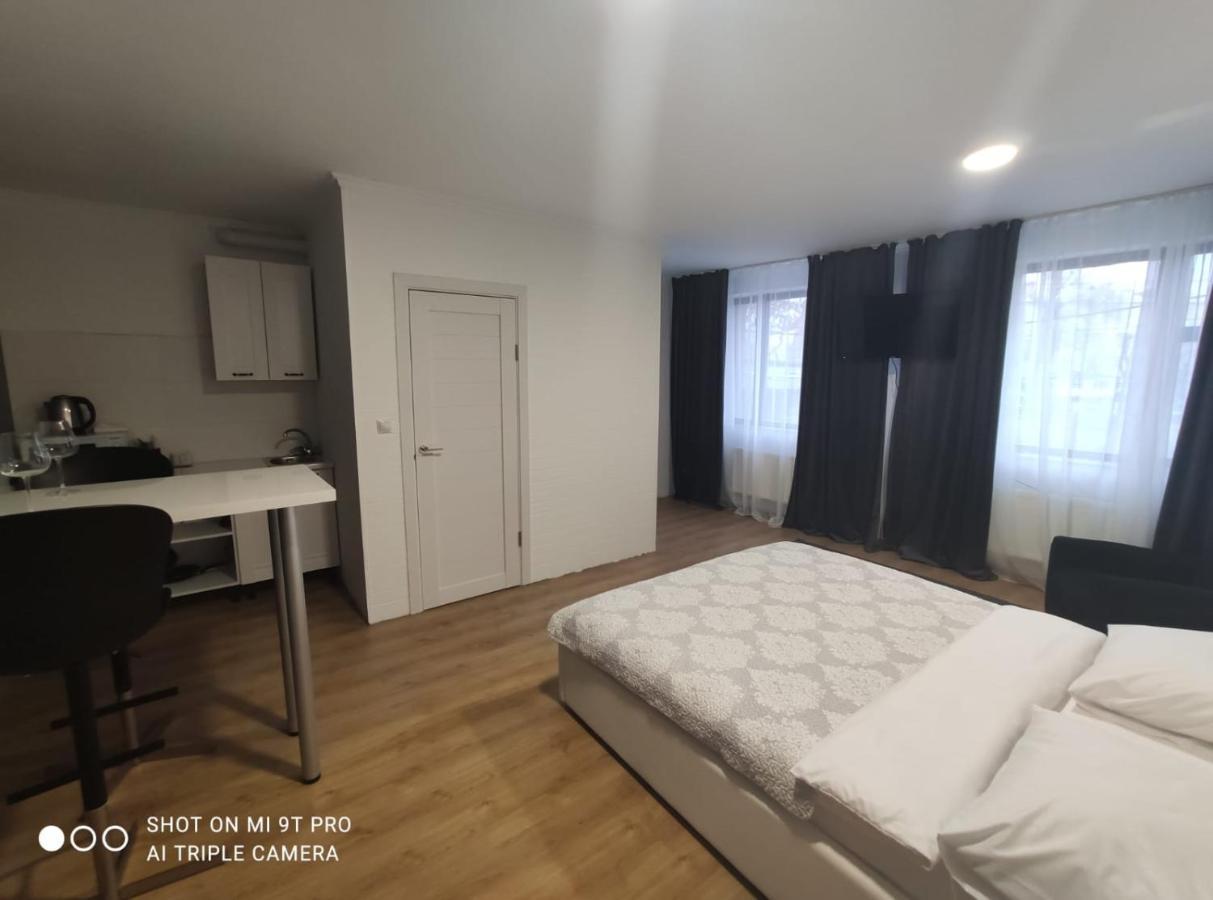Studio In The Center Apartment Chisinau Exterior photo